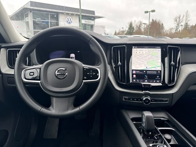Used 2025 Volvo XC60 B5 Plus image 16