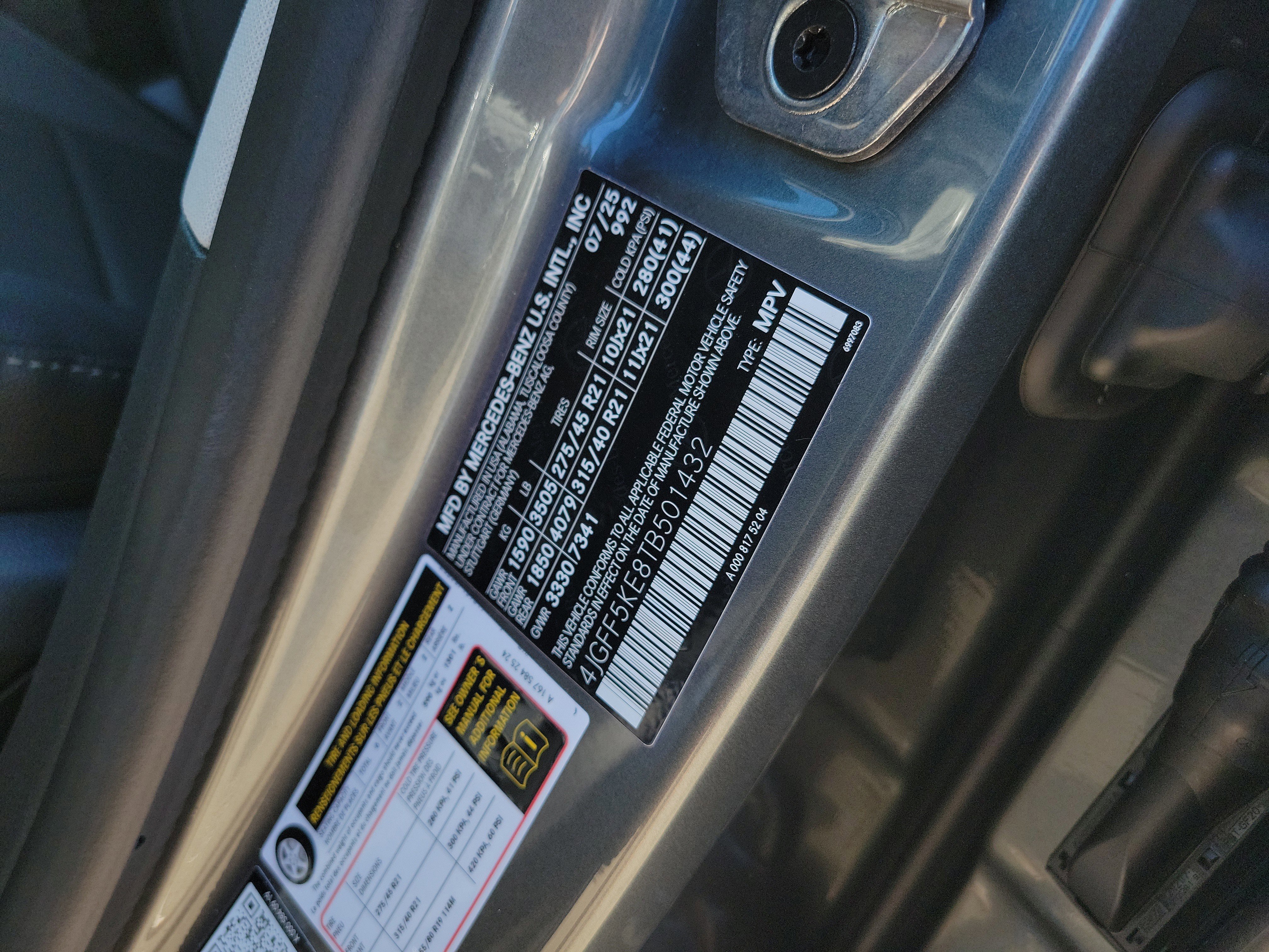 Certified 2026 Mercedes-Benz GLS 450 4MATIC image 31