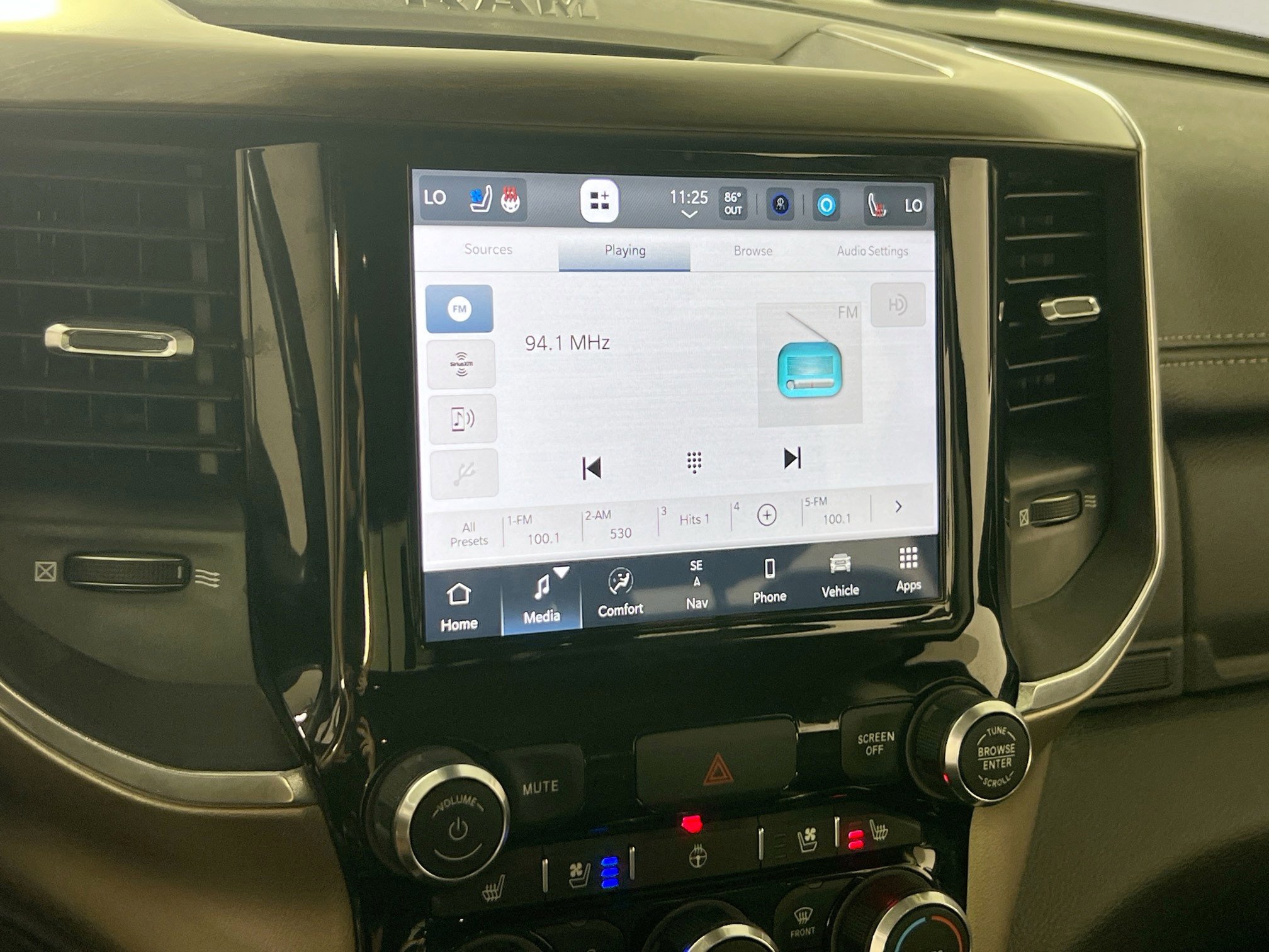 Used 2022 RAM 1500 Laramie image 14