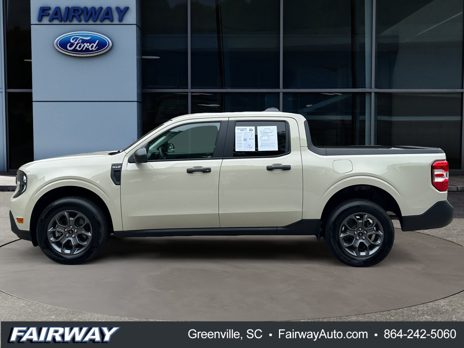 Used 2025 Ford Maverick XLT FWD image 8