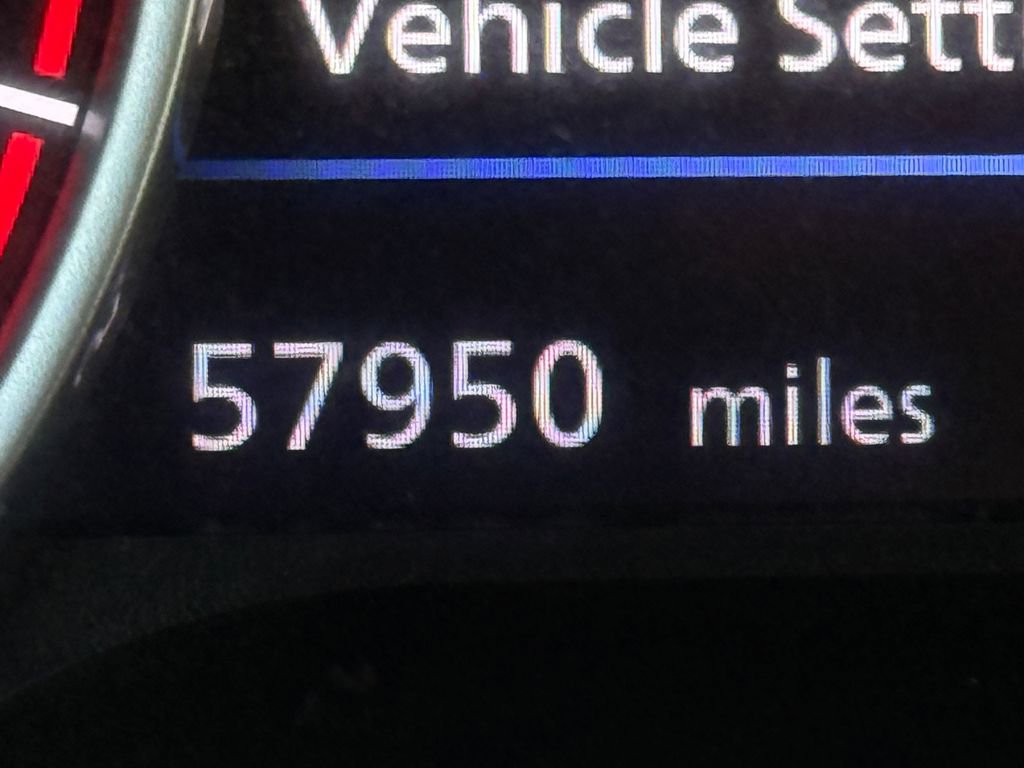 Used 2020 Nissan Sentra SV FWD image 3