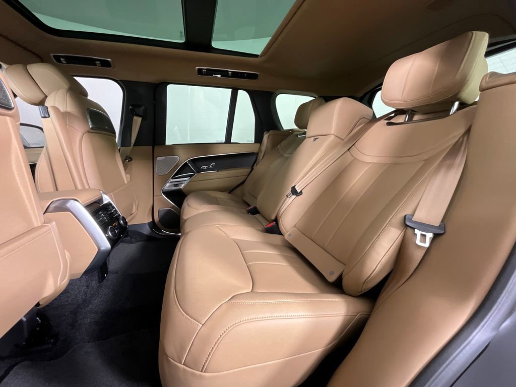 New 2026 Land Rover Range Rover Autobiography AWD/4WD image 5