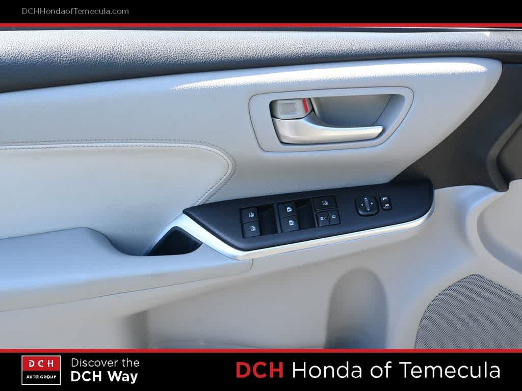 Used 2015 Toyota Camry XLE w/ Convenience Package FWD image 16