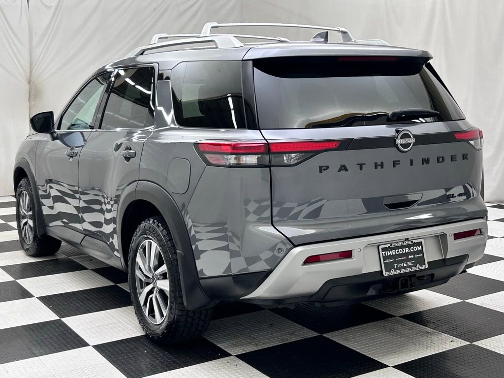 Used 2025 Nissan Pathfinder SL w/ Black Appearance Package image 5