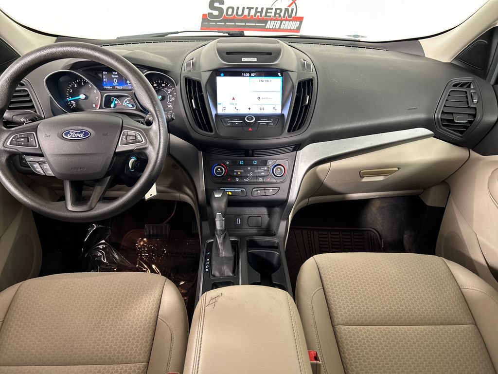 Used 2017 Ford Escape SE w/ Equipment Group 201A AWD/4WD image 18