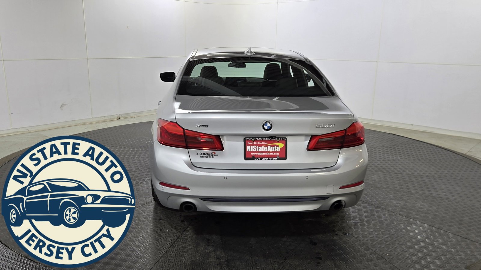 Used 2018 BMW 530i xDrive w/ Premium Package image 6