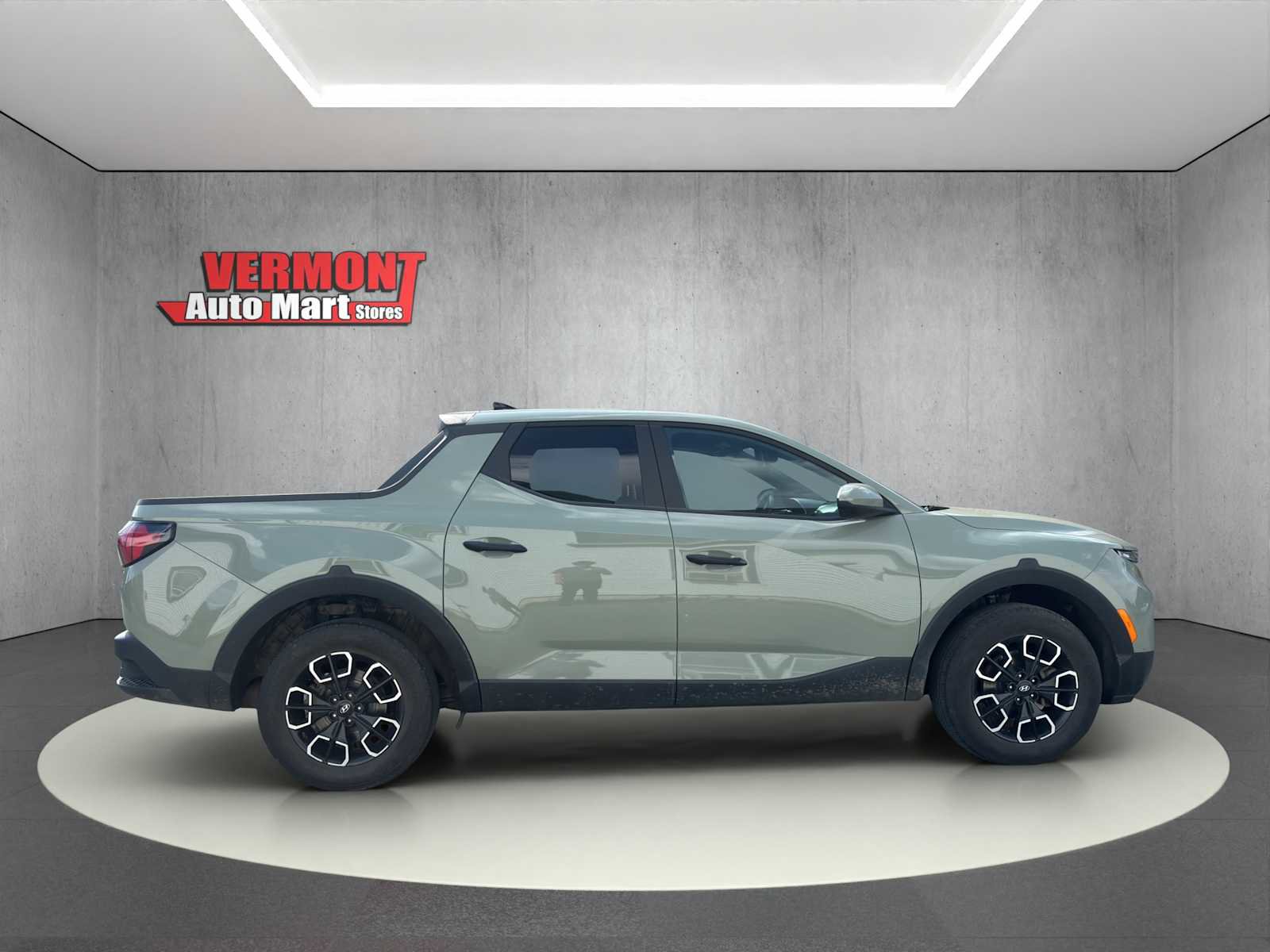 Used 2023 Hyundai Santa Cruz SE image 8