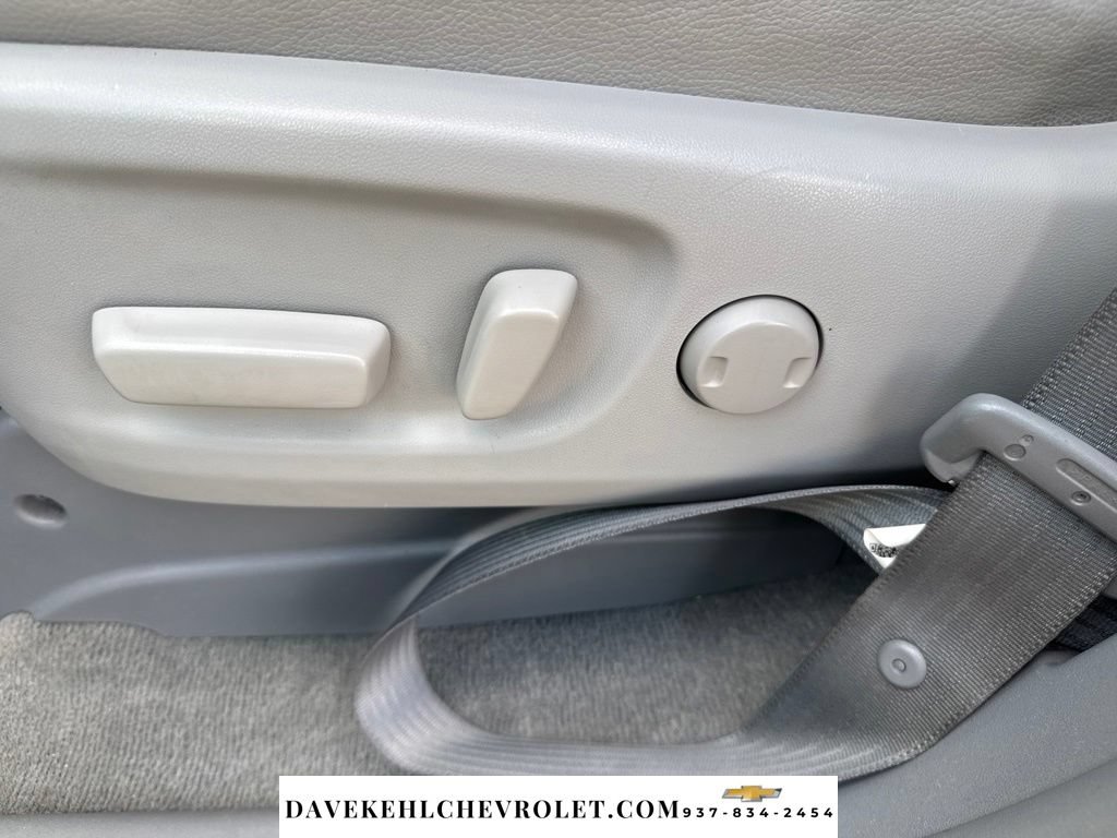 Used 2014 Toyota Sienna XLE w/ Entertainment Package FWD image 17