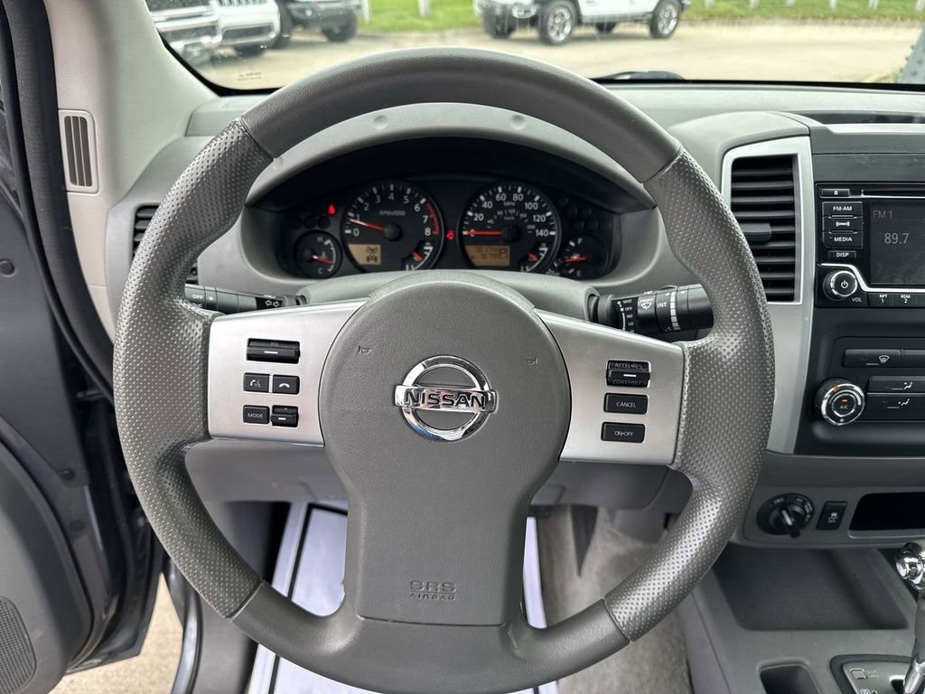 Used 2018 Nissan Frontier SV AWD/4WD image 14