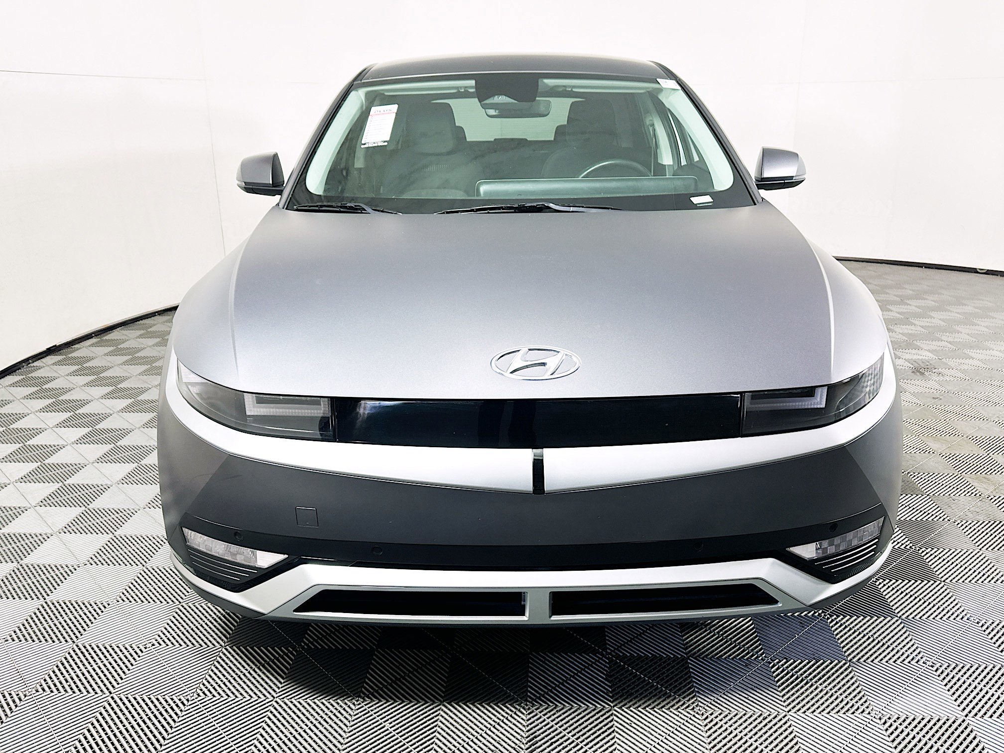 Used 2024 Hyundai Ioniq 5 SEL RWD image 8
