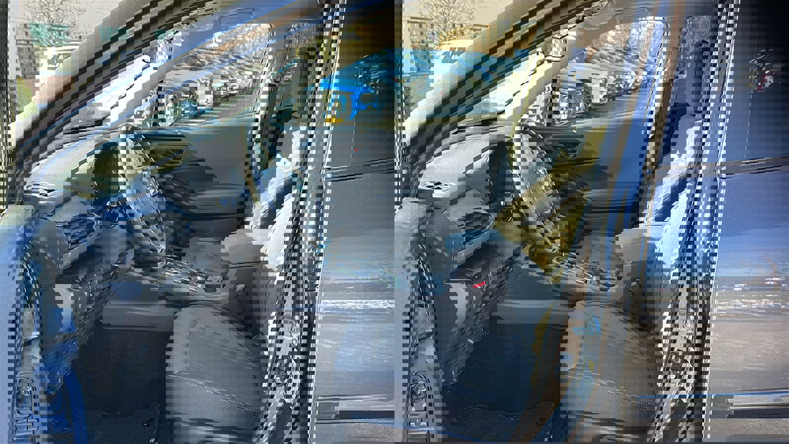 Certified 2025 Subaru Crosstrek 2.0i Premium image 9