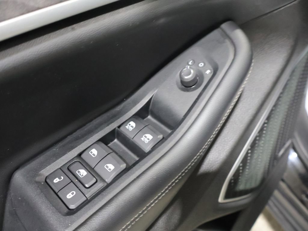 Used 2023 Jeep Grand Cherokee L Limited w/ Luxury Tech Group II AWD/4WD image 14