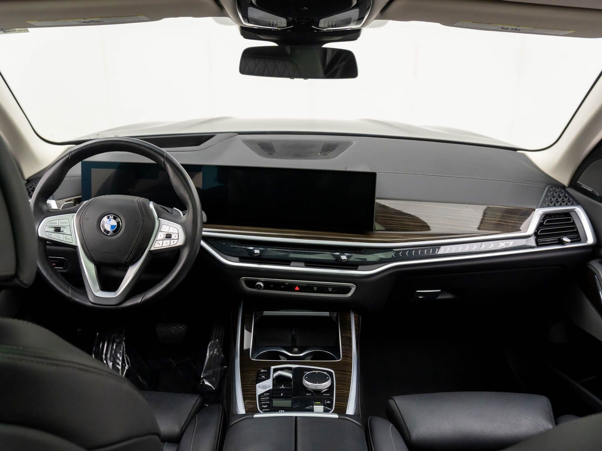 Used 2024 BMW X7 xDrive40i image 9