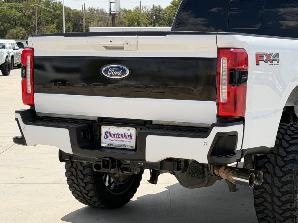 Used 2023 Ford F250 Lariat w/ Sport Appearance Package AWD/4WD image 6