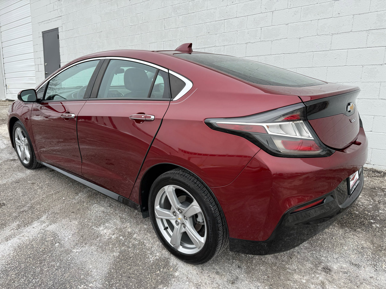 Used 2017 Chevrolet Volt LT w/ Comfort Package image 12