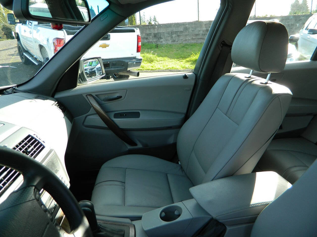 Used 2004 BMW X3 3.0i image 13