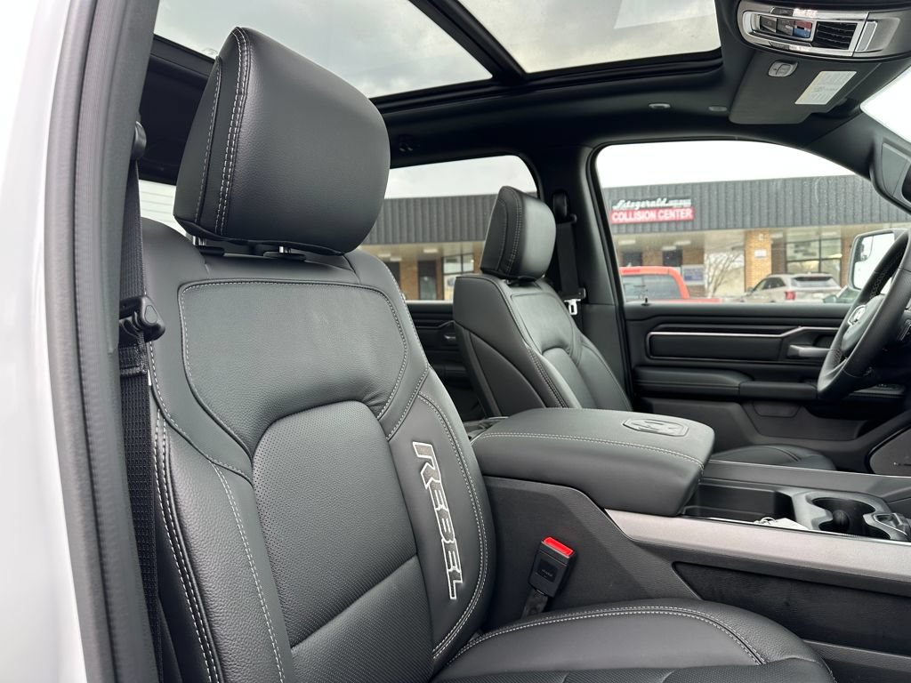 New 2026 RAM 1500 Laramie AWD/4WD image 20