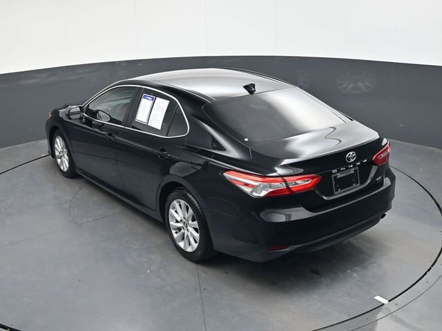 Used 2020 Toyota Camry LE image 22