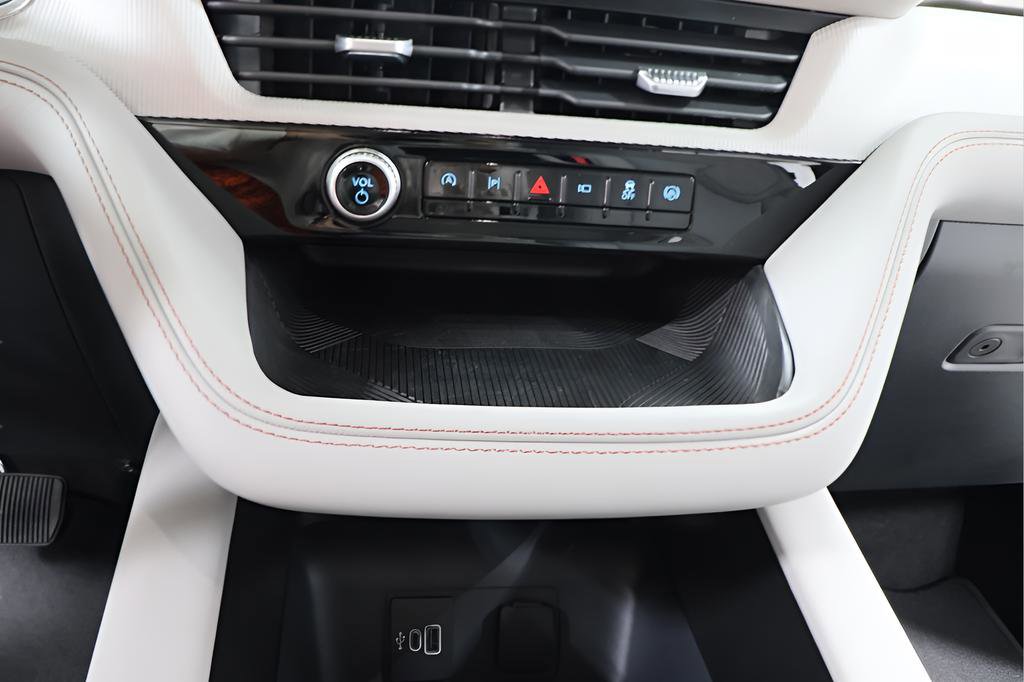 New 2026 Ford Explorer Active w/ Active Comfort Package image 9