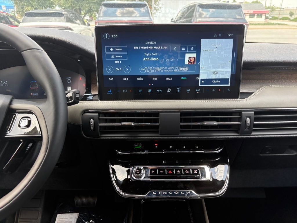 New 2025 Lincoln Corsair Reserve w/ Jet Appearance Package image 14