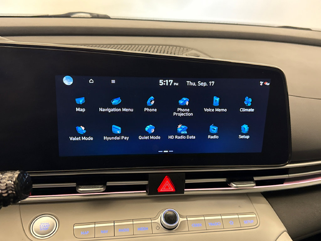 Used 2026 Hyundai Elantra Limited FWD image 25