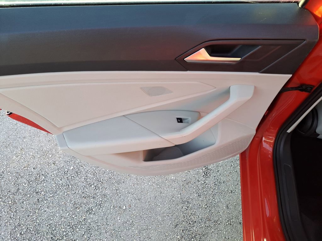 Used 2019 Volkswagen Jetta S w/ Driver Assistance Package image 11