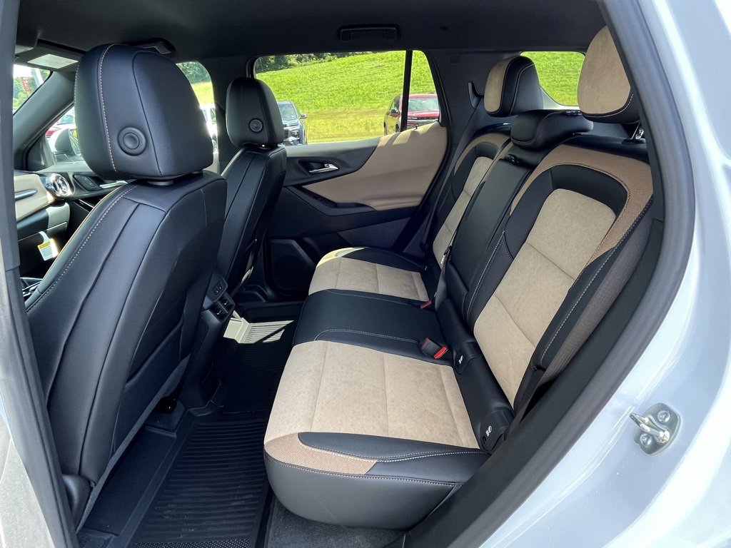 New 2026 Chevrolet Equinox ACTIV w/ Convenience Package III image 15