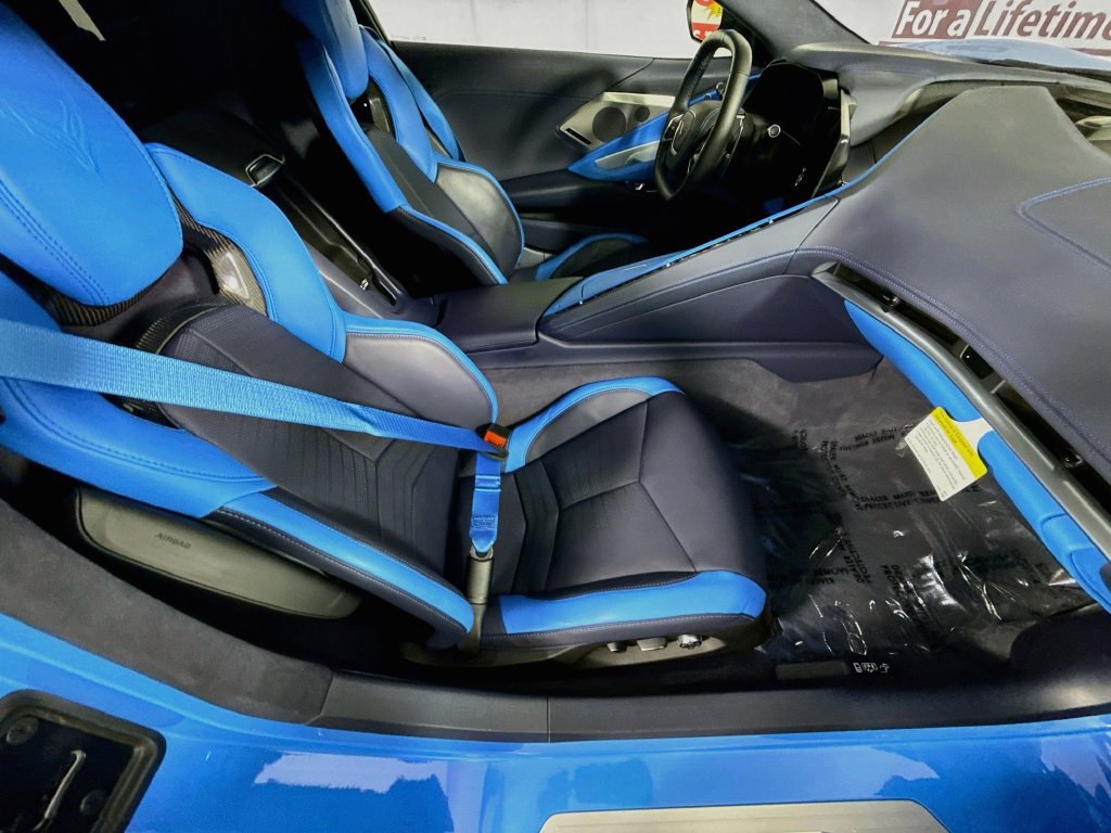 Used 2024 Chevrolet Corvette Stingray Premium Cpe w/ Z51 Performance Package RWD image 30