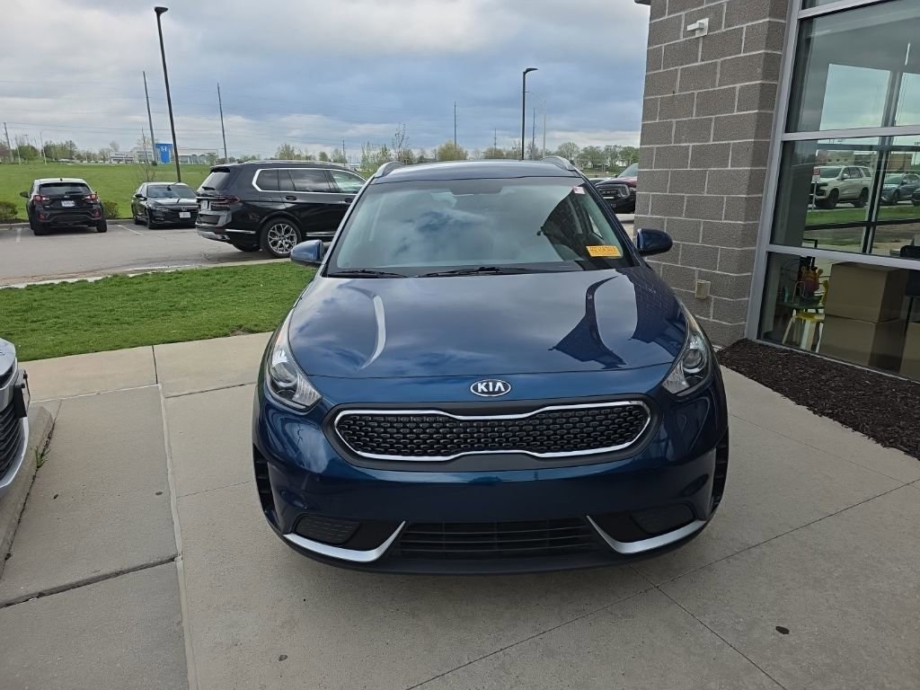 Used 2019 Kia Niro LX FWD image 2
