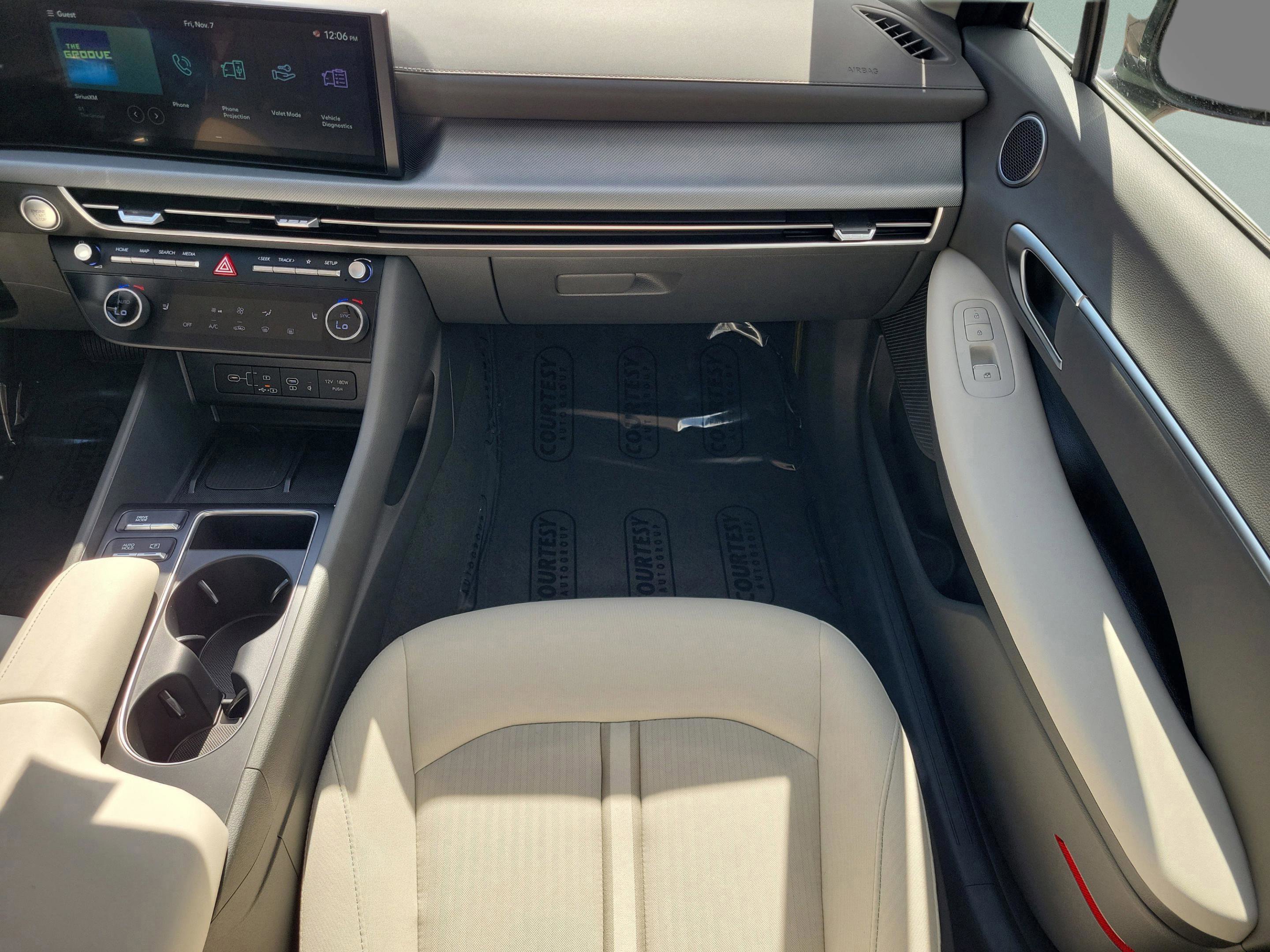 New 2026 Hyundai Sonata SEL image 9