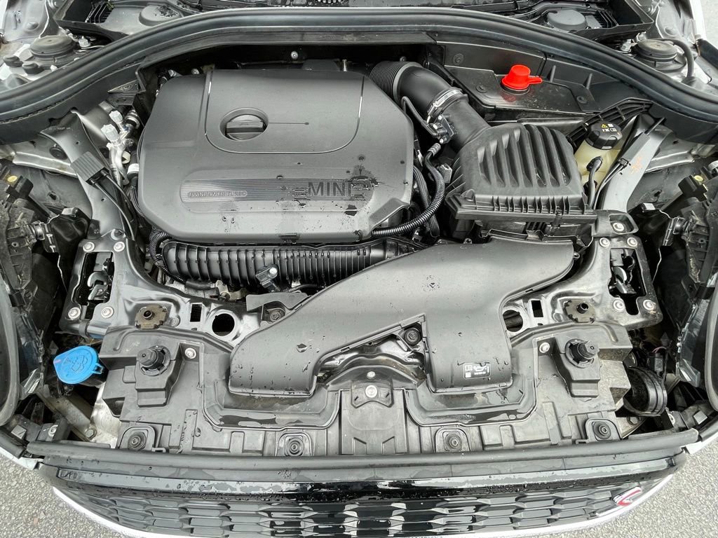 Used 2024 MINI Cooper Clubman S w/ Signature Upholstery Package image 34