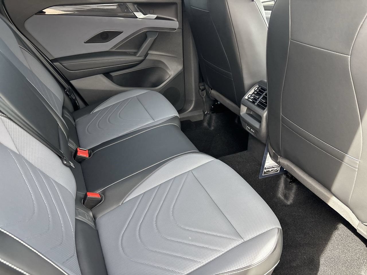 New 2026 Volkswagen Tiguan SE R-Line FWD image 9