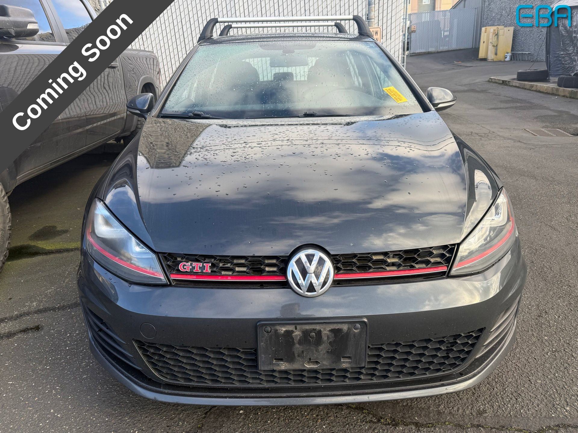 Used 2017 Volkswagen GTI SE image 2