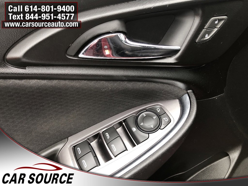 Used 2019 Chevrolet Malibu LT image 16