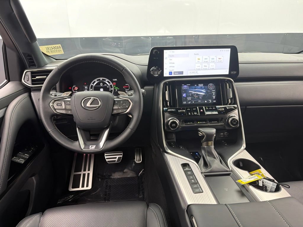 Used 2024 Lexus LX 600 F Sport AWD/4WD image 8