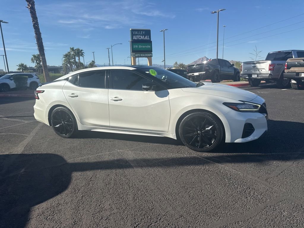 Used 2023 Nissan Maxima SR w/ Sport Mat Group FWD image 6
