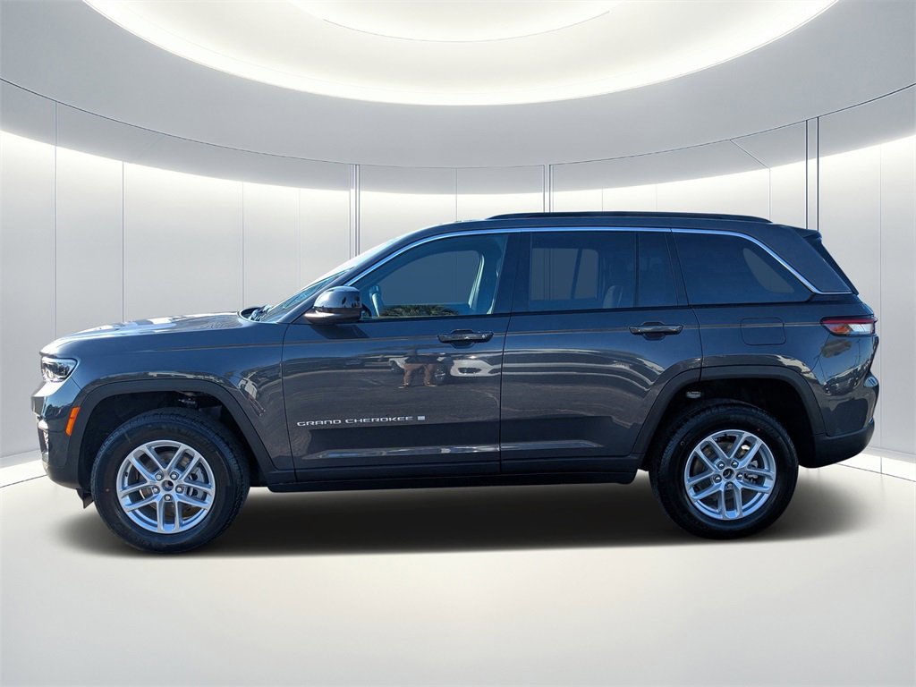 New 2025 Jeep Grand Cherokee Laredo X w/ Trailer Tow Package image 7