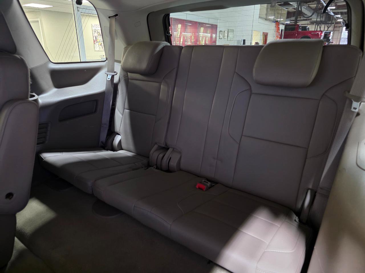 Used 2016 GMC Yukon SLT w/ Open Road Package image 21