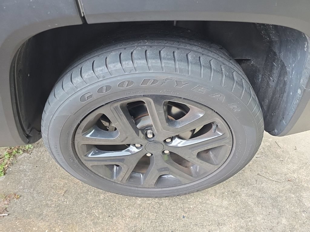 Certified 2023 Jeep Renegade Altitude AWD/4WD image 2