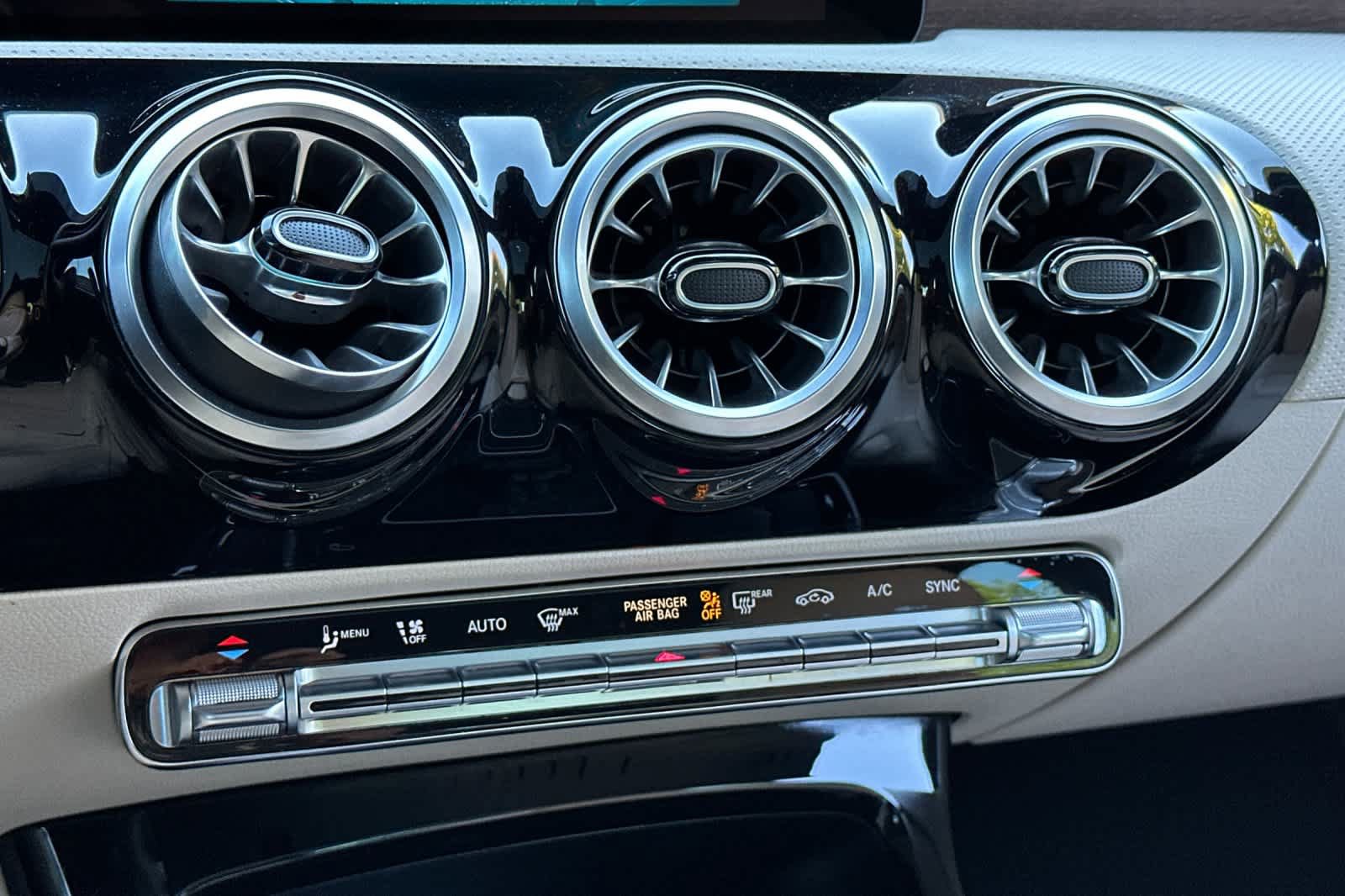 Certified 2023 Mercedes-Benz CLA 250 image 18