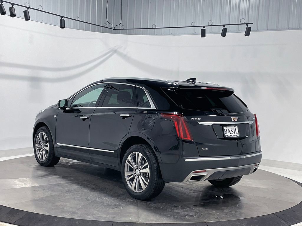 Used 2025 Cadillac XT5 Premium Luxury image 14