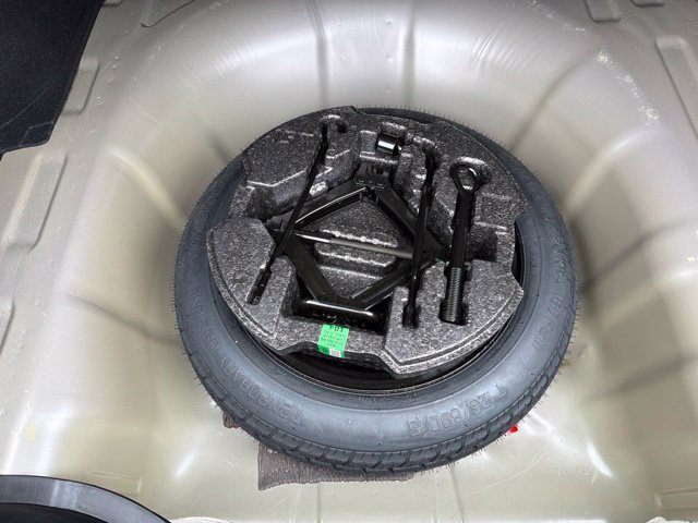 Used 2024 Hyundai Elantra SEL FWD image 25