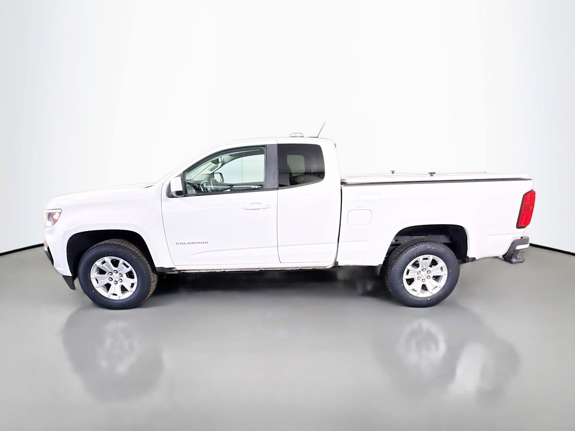 Used 2022 Chevrolet Colorado LT w/ Fleet Safety Package image 6