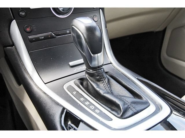 Used 2015 Ford Edge Titanium FWD image 26