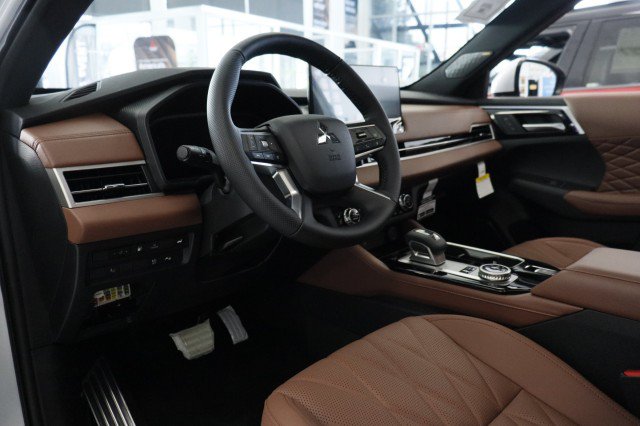 New 2026 Mitsubishi Outlander SEL AWD/4WD image 6