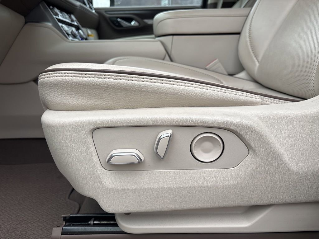 Used 2023 GMC Yukon Denali w/ Denali Reserve Package image 10
