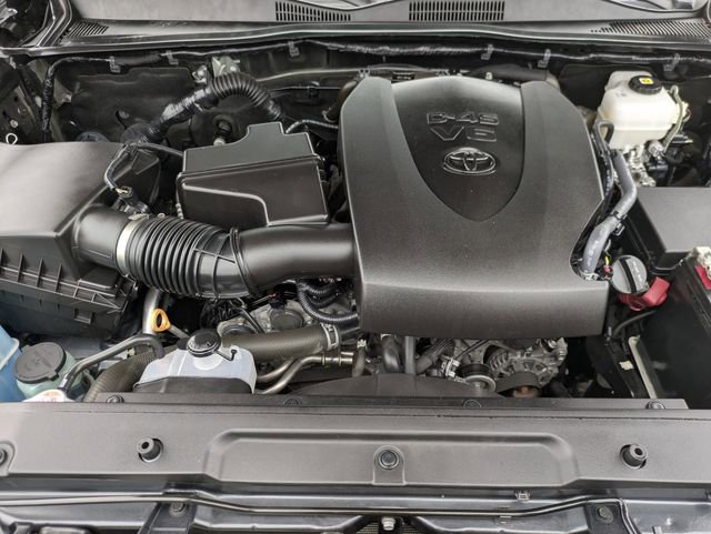 Used 2023 Toyota Tacoma TRD Off-Road w/ Technology Package image 32