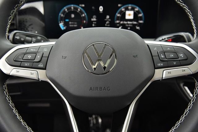 New 2026 Volkswagen Tiguan SE image 18