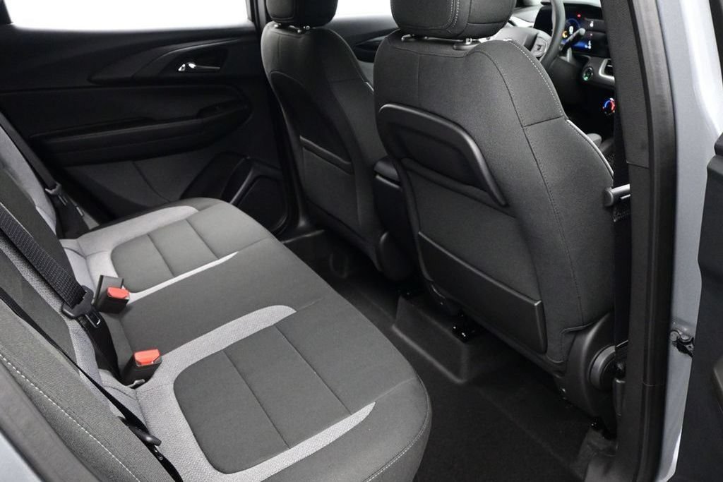 Used 2026 Chevrolet TrailBlazer LT w/ Midnight Edition FWD image 31