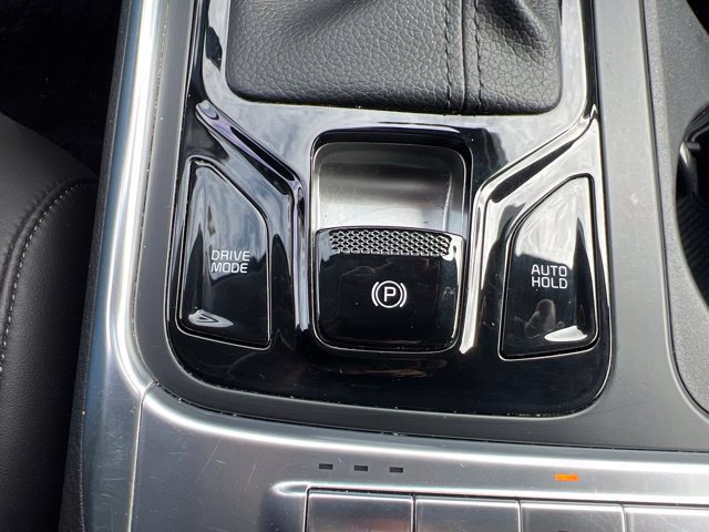 Certified 2025 Kia Carnival EX FWD image 28
